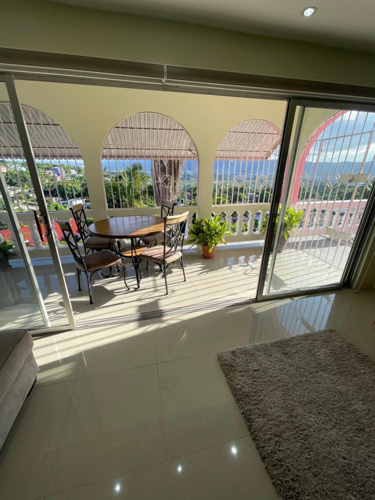 Three Palm Villa Montego Bay Ngoại thất bức ảnh